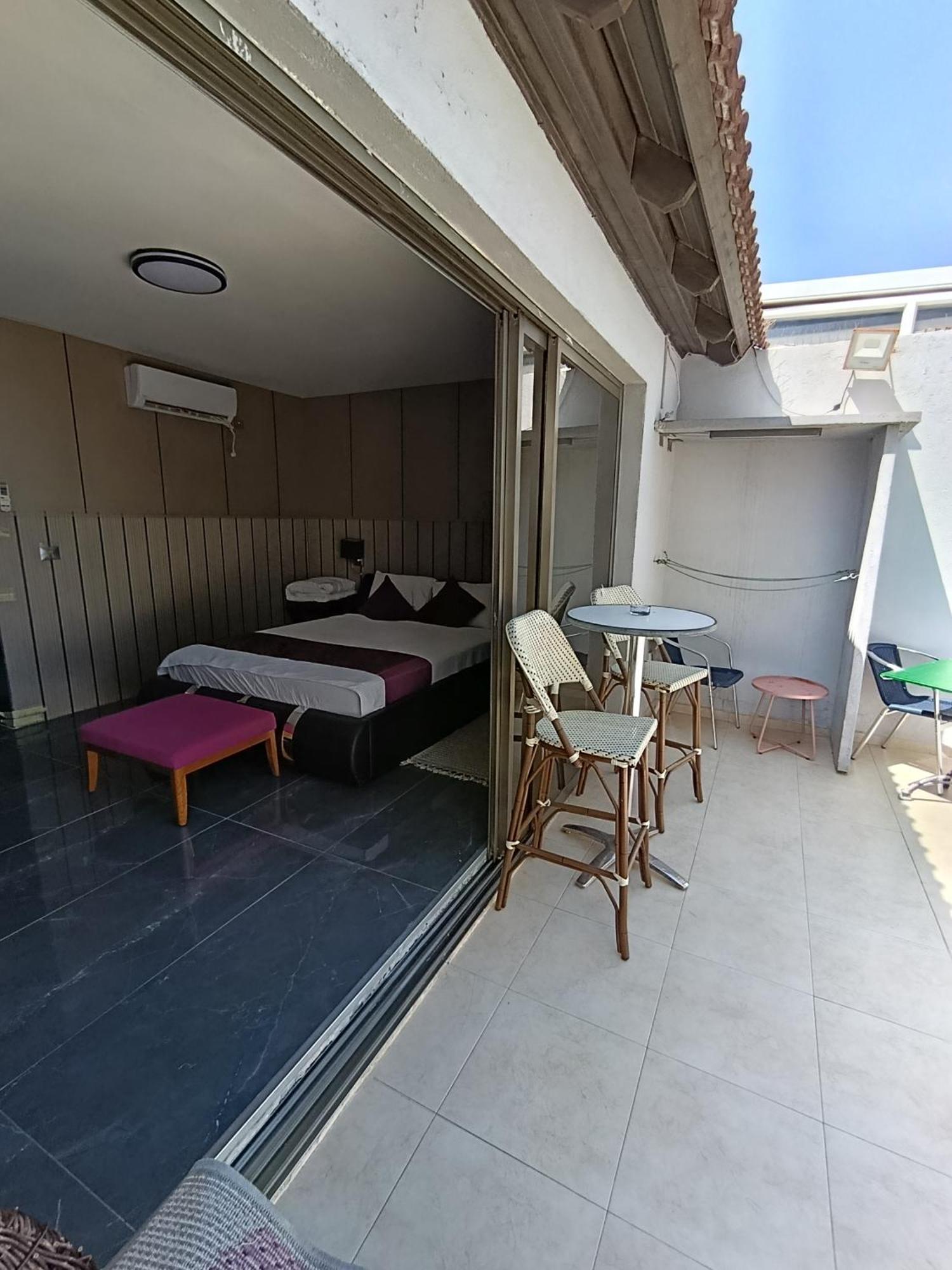 Penthouse Apartment On The Beach Bat Yam Zimmer foto