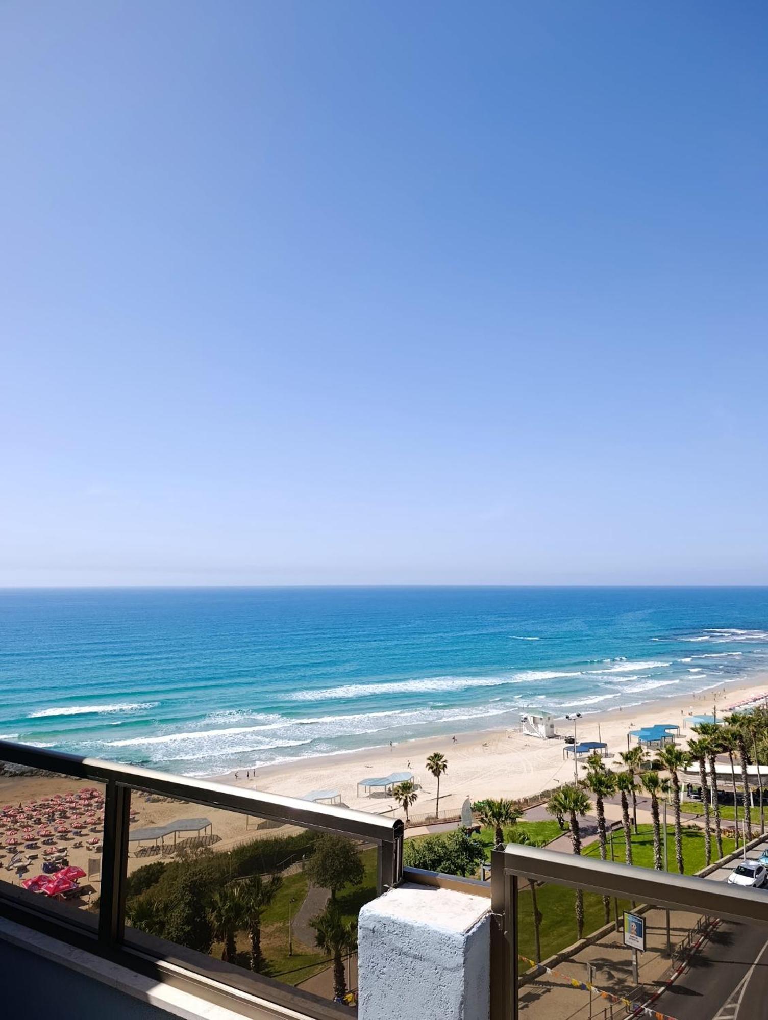 Penthouse Apartment On The Beach Bat Yam Zimmer foto